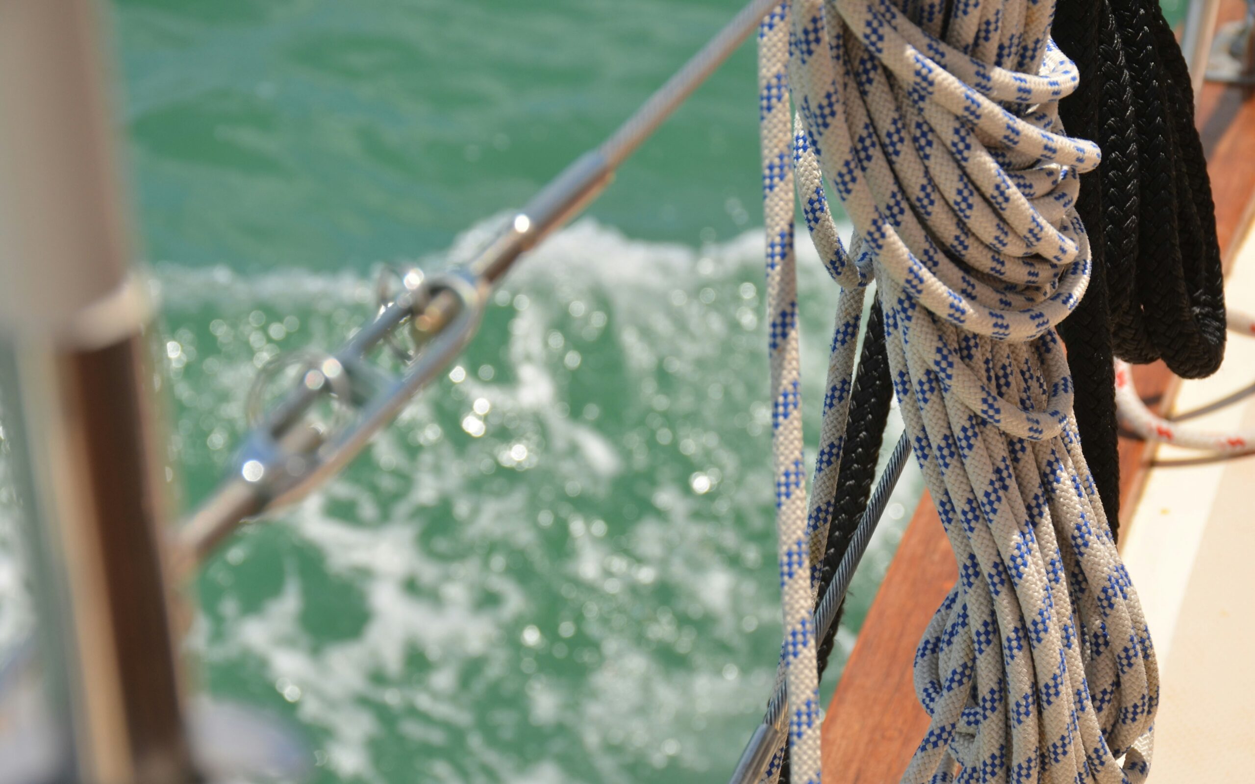 life jacket safety on boat