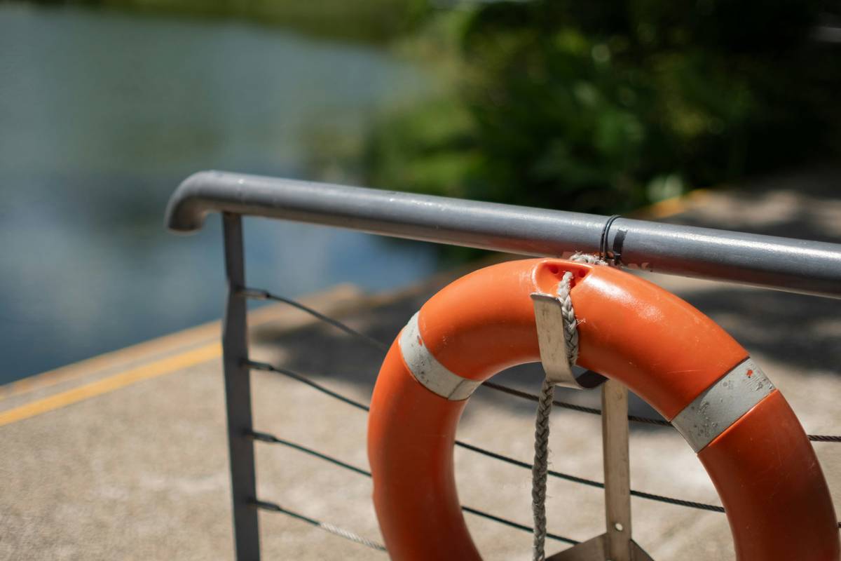 Water Rescue Shield: The Ultimate Guide to Boat Rental Insurance for Water Sports Enthusiasts